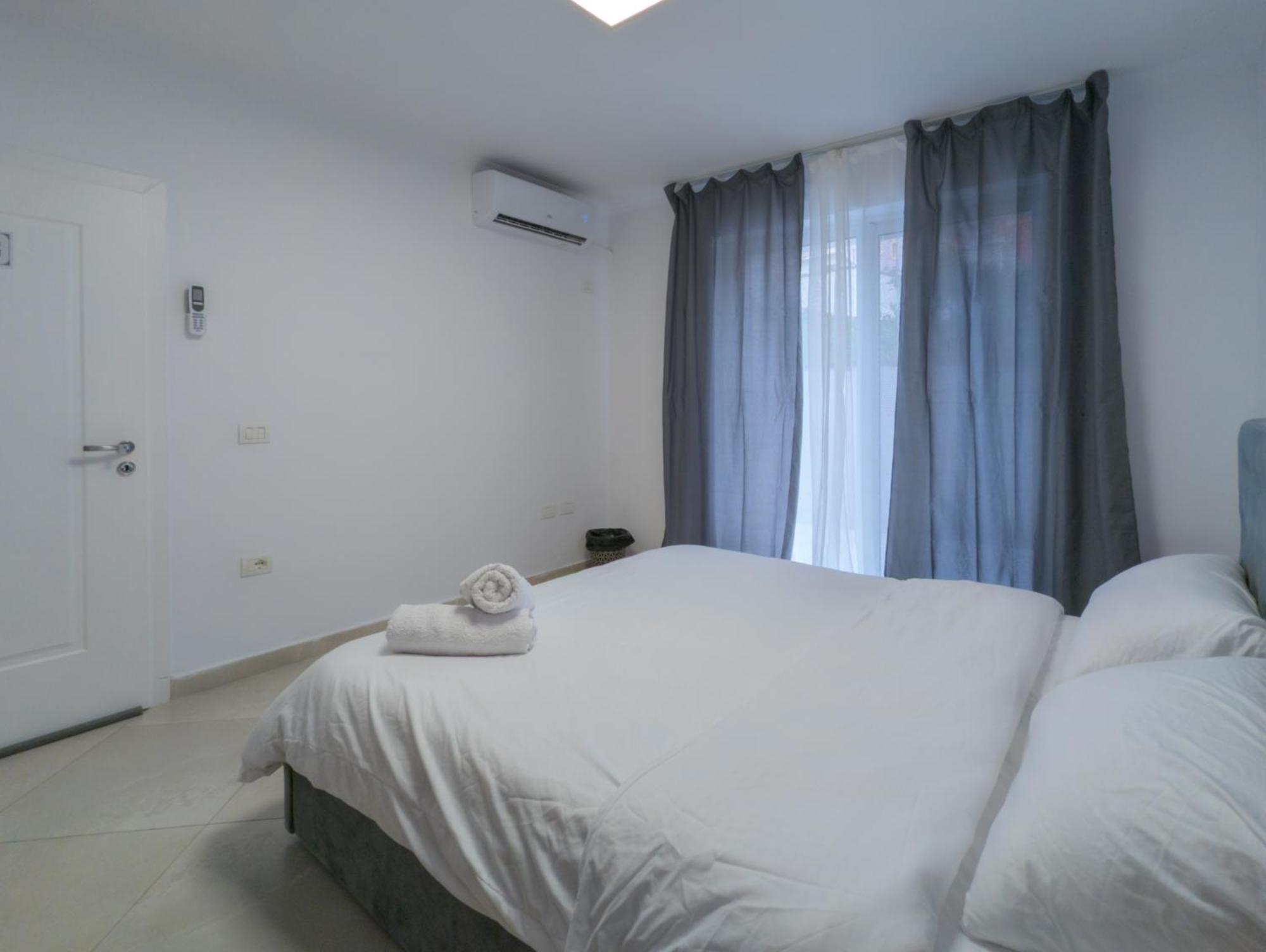Center Luxury Rooms Tiranë Luaran gambar